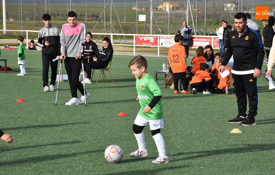 Foto 7 - El Ciudad Rodrigo CF da el pitido inicial a su novedosa Liga Comarcal Prebenjam&iacute;n