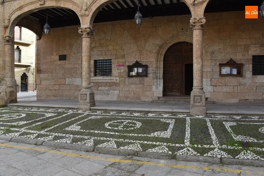 Foto 3 - Operativo el Puente de Aris mientras dicen adi&oacute;s los Tercios y los ca&ntilde;ones de la Plaza