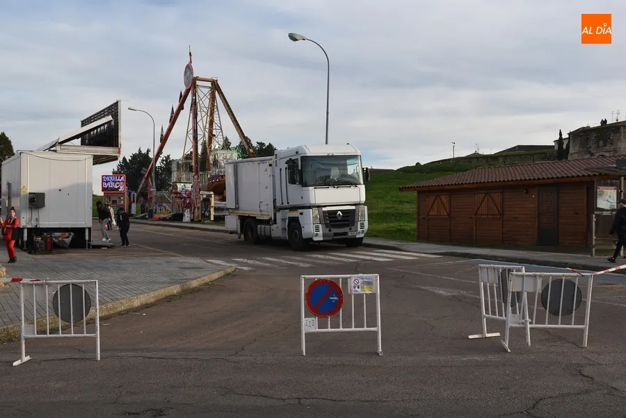Foto 7 - La Perla Negra inicia su singladura en pleno carrusel de llegada de atracciones
