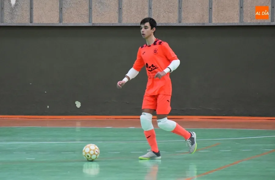 Foto 3 - #M [19-21 ENE] Un fat&iacute;dico minuto condena al Cadete B del III Columnas frente a Alhambra