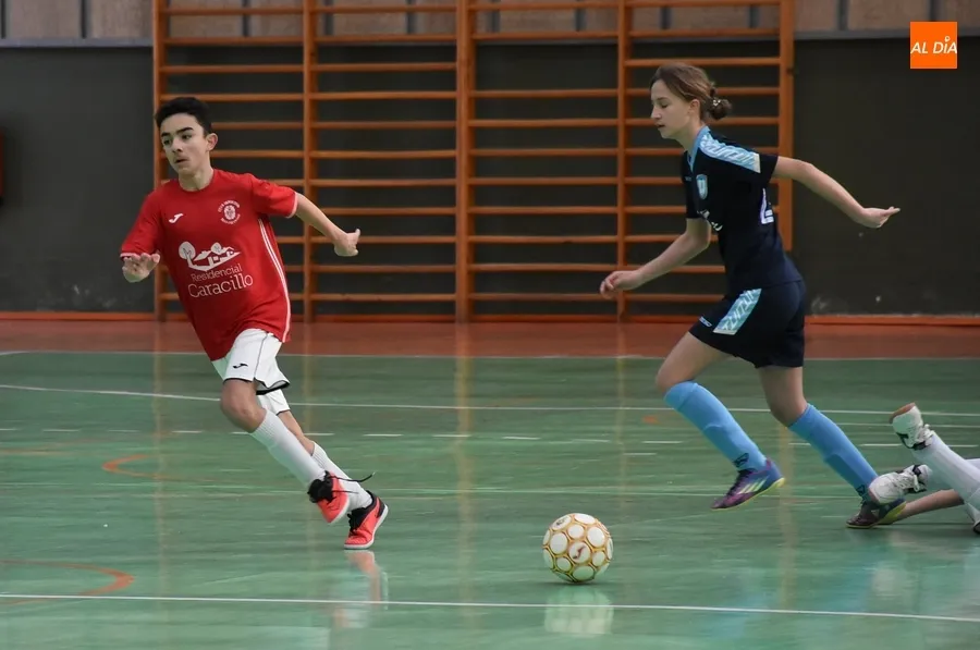 Foto 7 - #M [19-21 ENE] Un fat&iacute;dico minuto condena al Cadete B del III Columnas frente a Alhambra