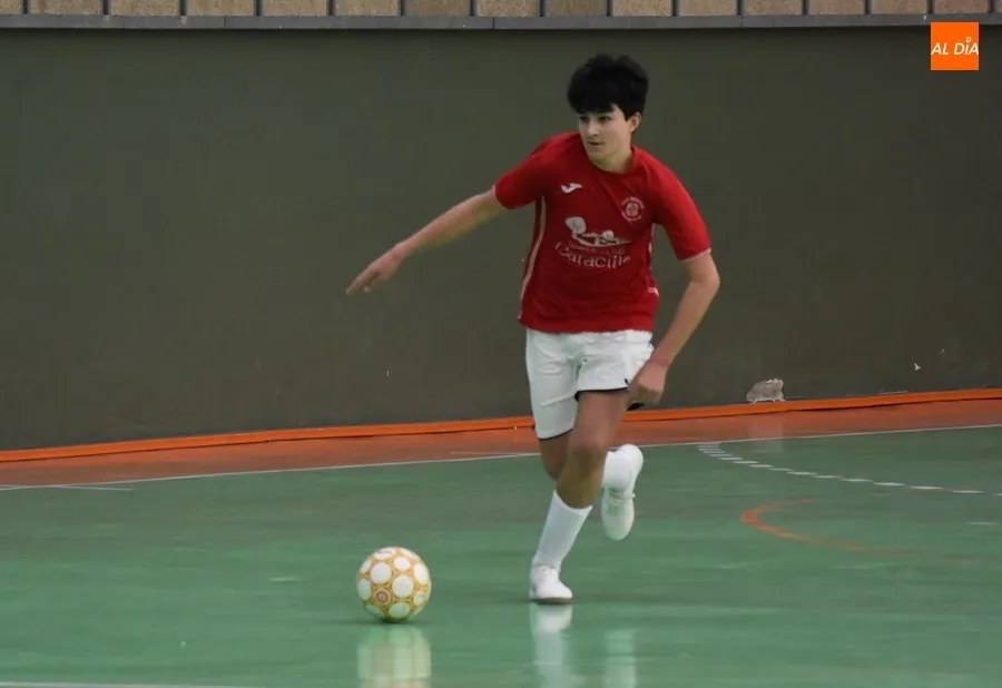 Foto 8 - #M [19-21 ENE] Un fat&iacute;dico minuto condena al Cadete B del III Columnas frente a Alhambra