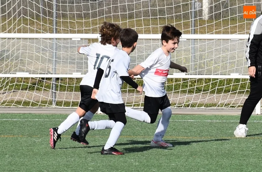 Foto 3 - Doblete de c&oacute;modas victorias del Prebenjam&iacute;n y el Infantil del Ciudad Rodrigo