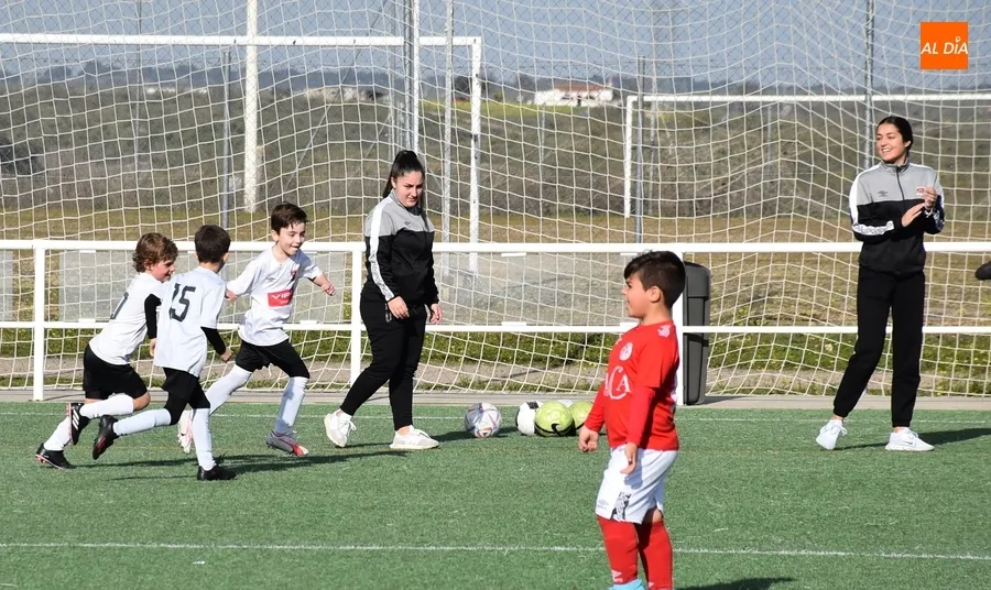 Foto 4 - Doblete de c&oacute;modas victorias del Prebenjam&iacute;n y el Infantil del Ciudad Rodrigo