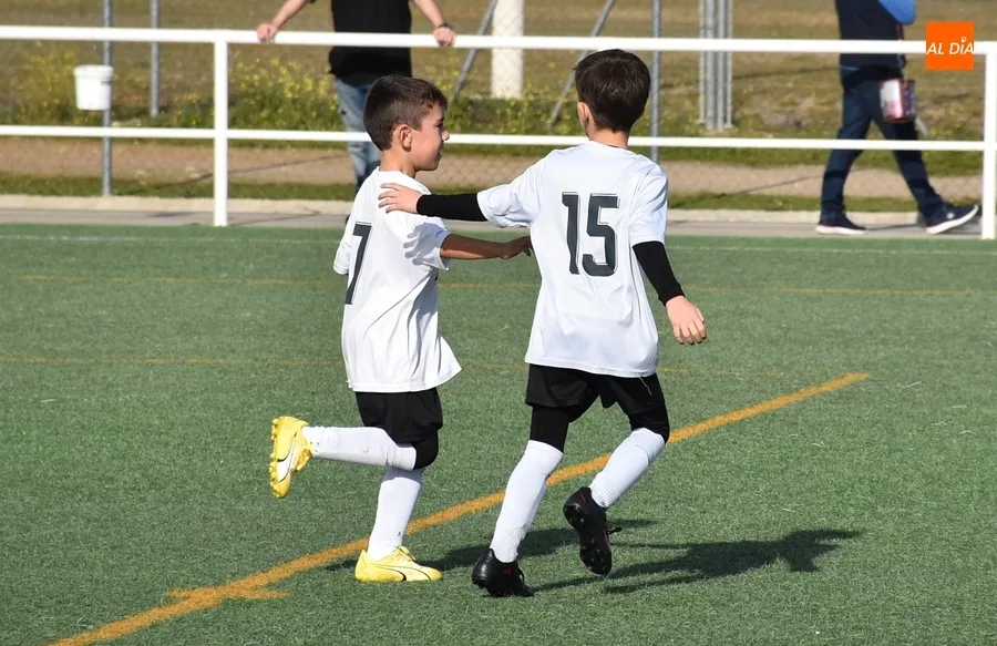 Foto 11 - Doblete de c&oacute;modas victorias del Prebenjam&iacute;n y el Infantil del Ciudad Rodrigo