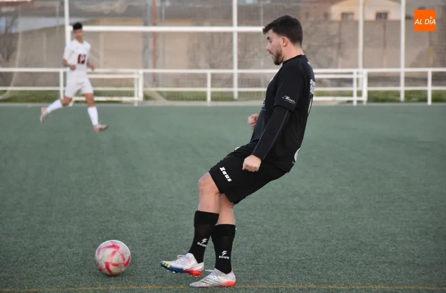 Foto 6 - La UD Mirobrigense se ve sorprendida por el Ribert B