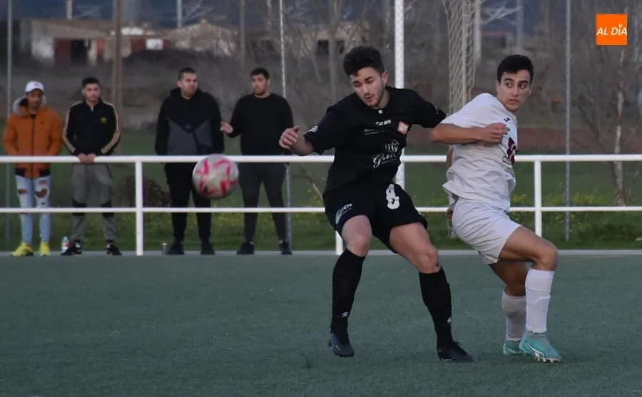 Foto 8 - La UD Mirobrigense se ve sorprendida por el Ribert B