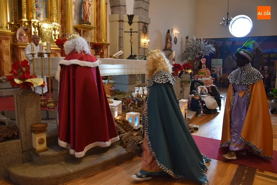 Foto 9 - Los Magos llevan oro, incienso y mirra al Ni&ntilde;o Jes&uacute;s en San Crist&oacute;bal
