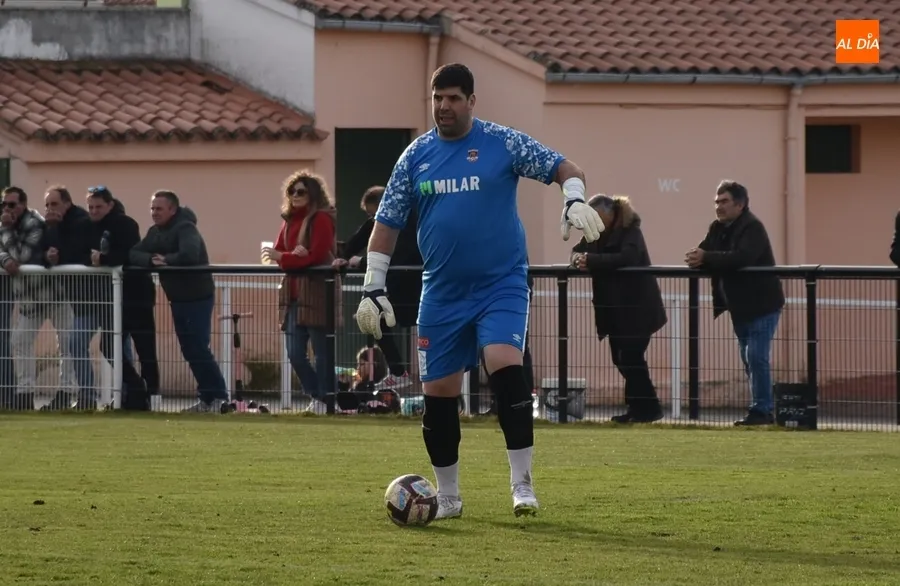Foto 10 - El Zamora B se confirma como la kryptonita del Ciudad Rodrigo Senior asaltando el Francisco Mateos