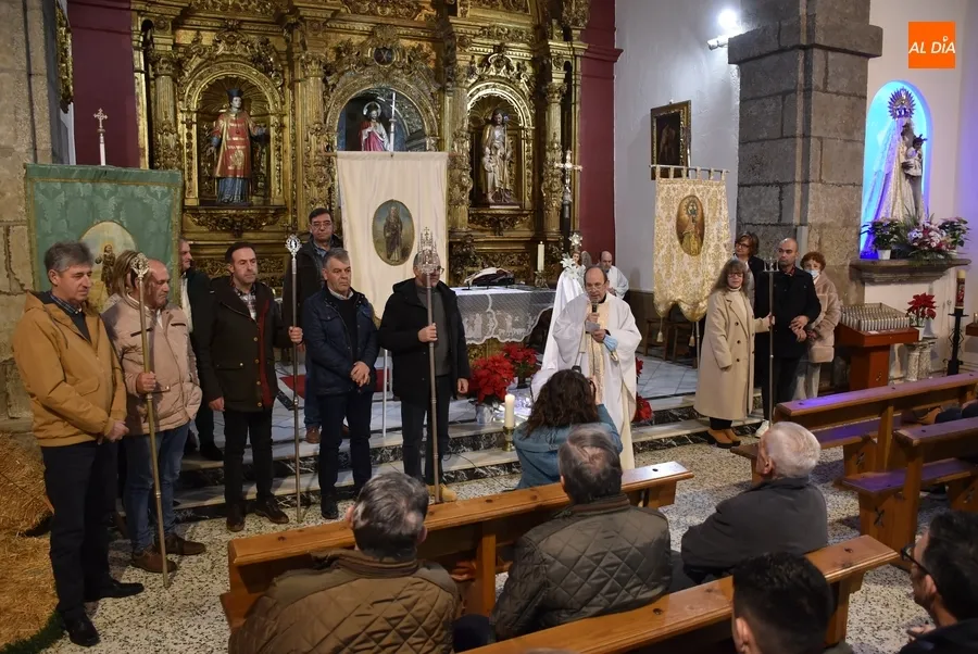Foto 7 - Los mayordomos para 2024 de las celebraciones de San Andr&eacute;s cogen las varas