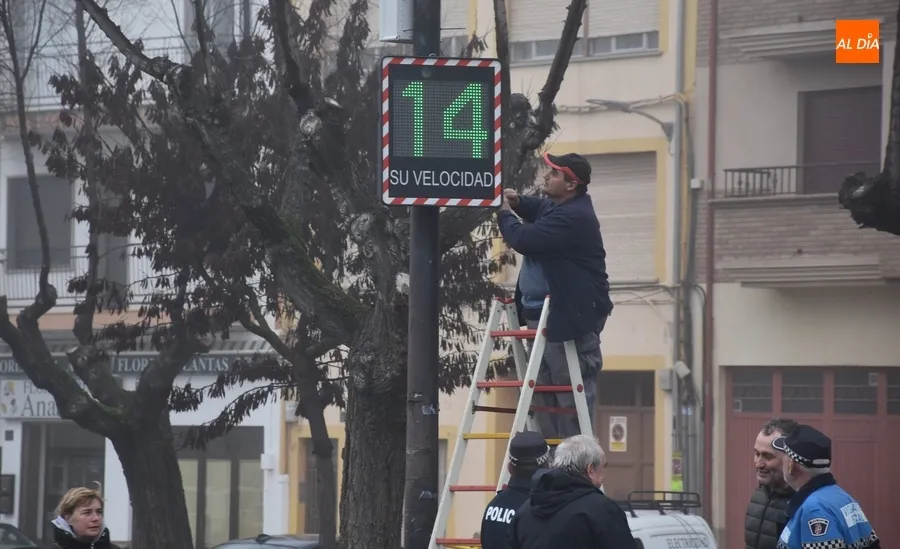 Foto 3 - Instalado un radar &lsquo;pedag&oacute;gico&rsquo; en la Avenida de Salamanca