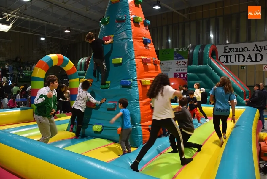 Foto 6 - Navilandia vive su d&iacute;a m&aacute;s concurrido con la recepci&oacute;n a los Reyes Magos