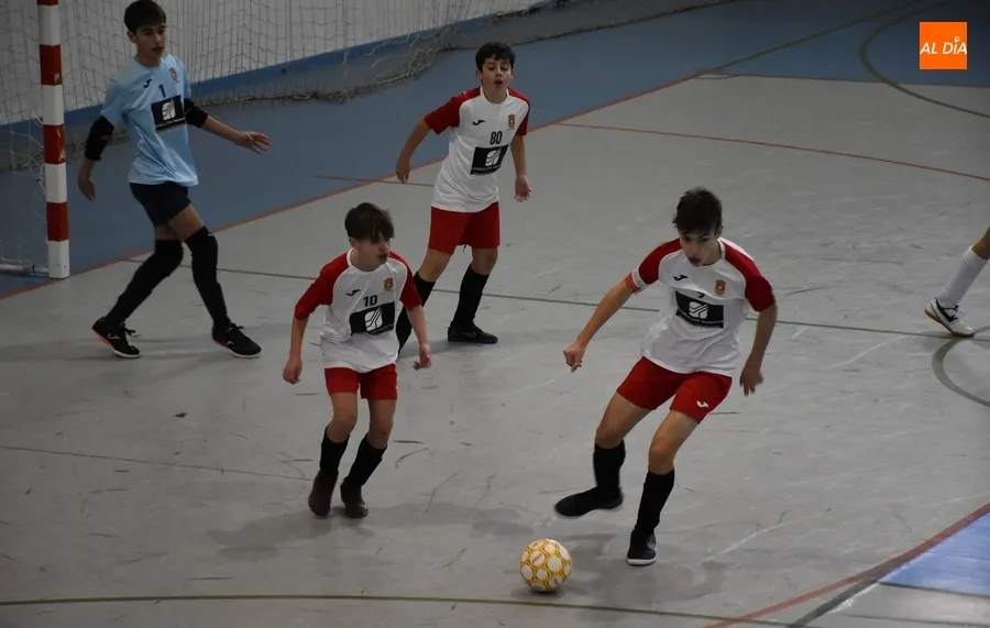 Foto 6 - El III Infantil estrena con una rotunda goleada el a&ntilde;o deportivo de los equipos mirobrigenses