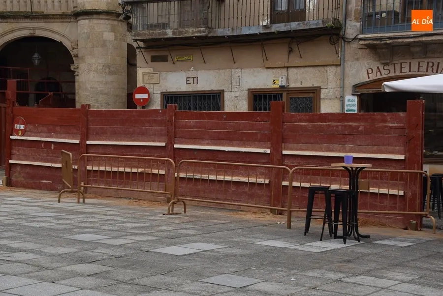 Foto 3 - Las barreras asoman por la Plaza cinco meses y medio despu&eacute;s de la &uacute;ltima vez