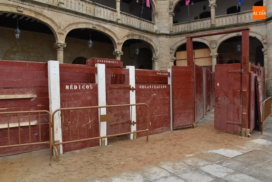Foto 4 - Las barreras asoman por la Plaza cinco meses y medio despu&eacute;s de la &uacute;ltima vez