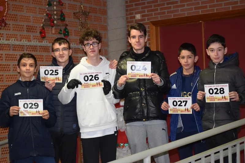 Foto 2 - En El Cubo de Don Sancho desped&iacute;an el a&ntilde;o con una divertida San Silvestre