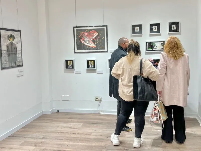 Exposición 'Un Nuevo Punto y Sigo' de Judamogu, en El Tormes. Foto El Tormes