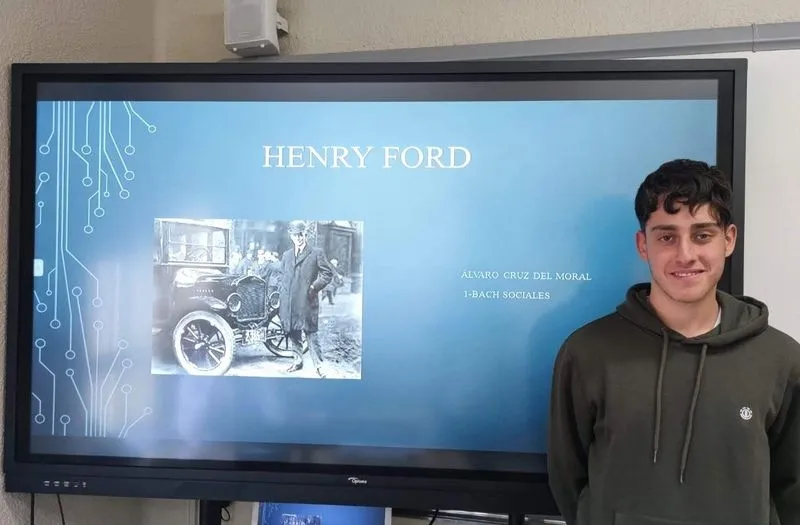Ejercicio de los grandes personajes del siglo XIX en el colegio San Juan Bosco