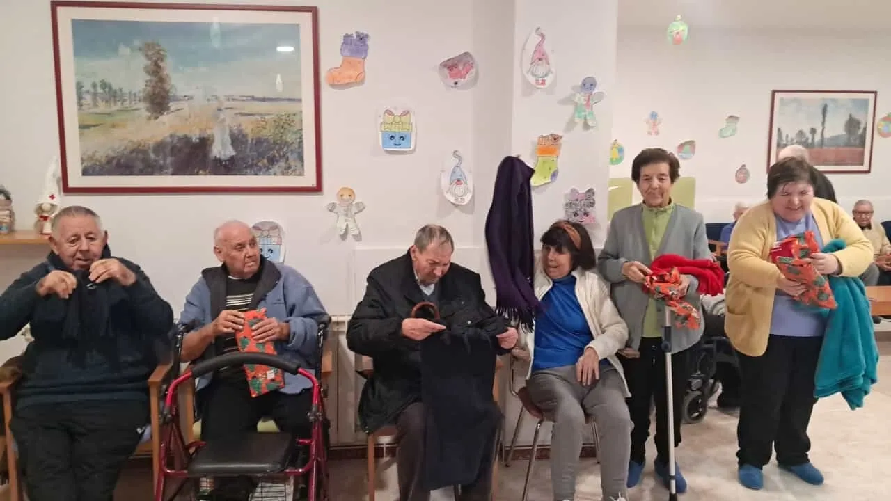 Foto 7 - Los Magos adelantan su paso por El Sah&uacute;go