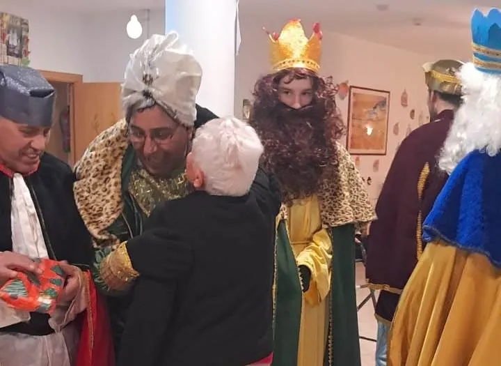 Foto 5 - Los Magos adelantan su paso por El Sah&uacute;go