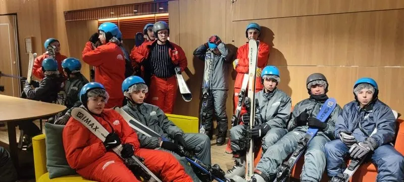 Foto 9 - Los alumnos de 4&ordm; de la ESO del colegio San Juan Bosco disfrutan en Madrid