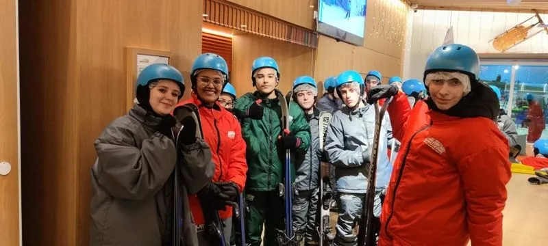 Foto 8 - Los alumnos de 4&ordm; de la ESO del colegio San Juan Bosco disfrutan en Madrid