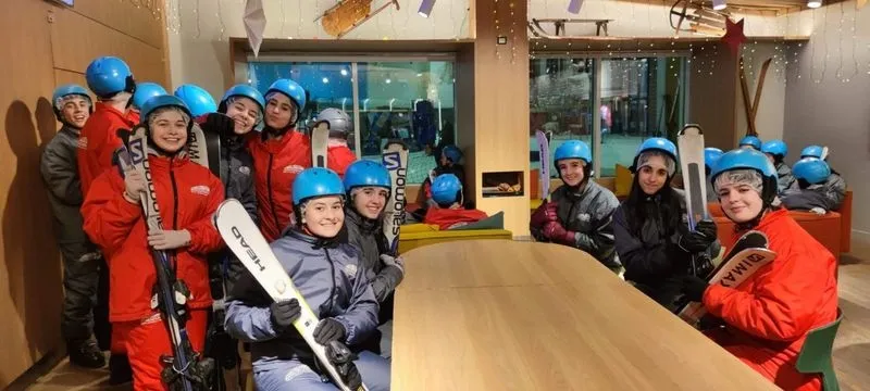 Foto 7 - Los alumnos de 4&ordm; de la ESO del colegio San Juan Bosco disfrutan en Madrid