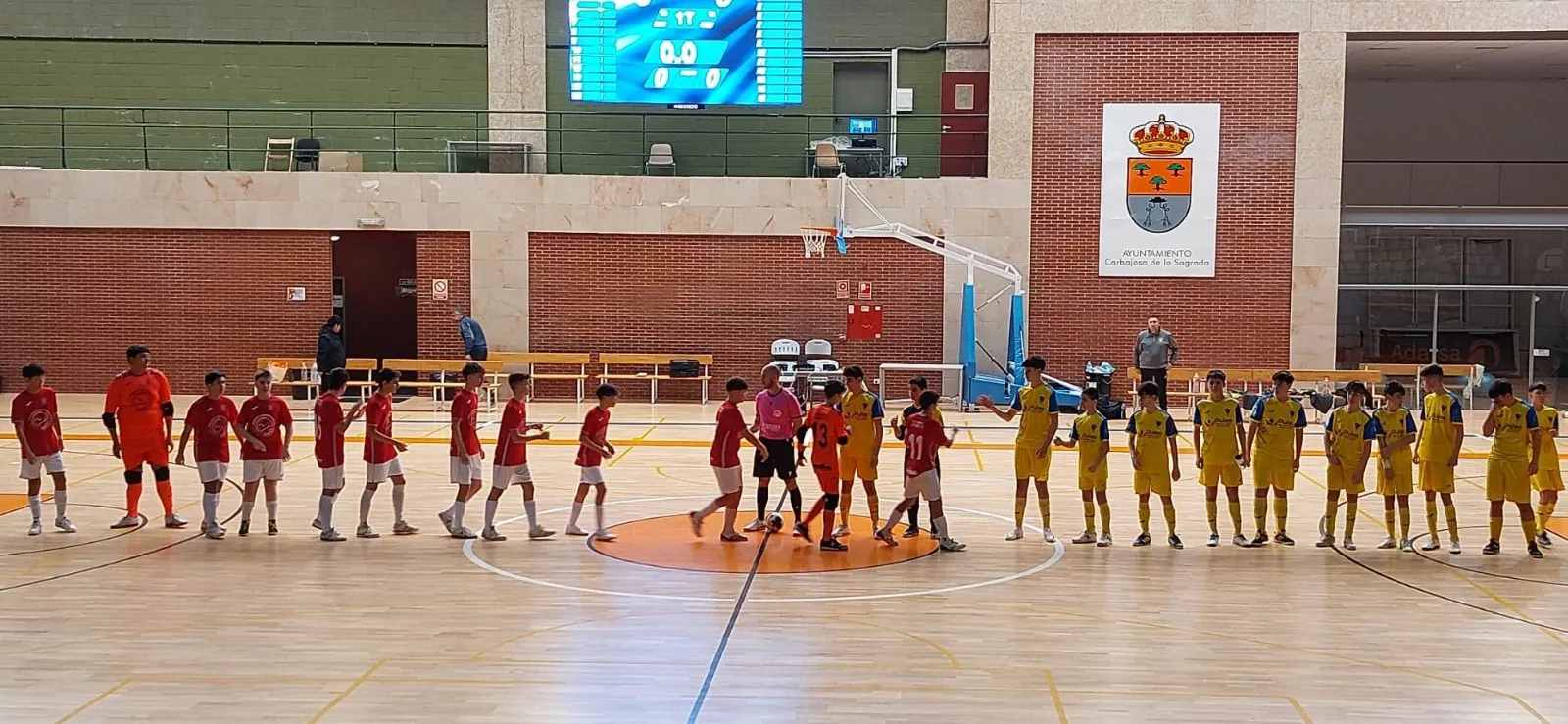 Foto 3 - El Cadete B del III Columnas se impone con holgura en Carbajosa de la Sagrada