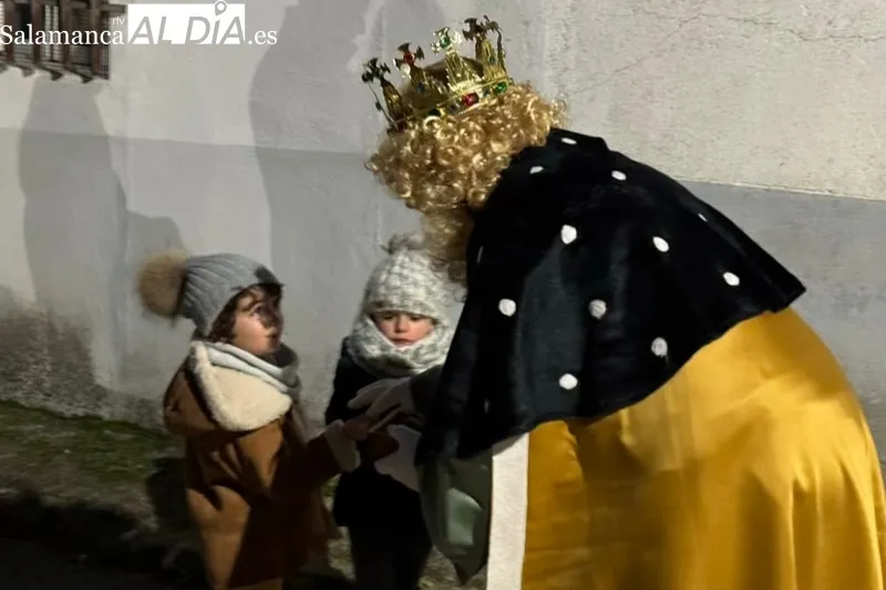 Los Reyes Magos protagonizaban su tradicional Cabalgata en Macotera