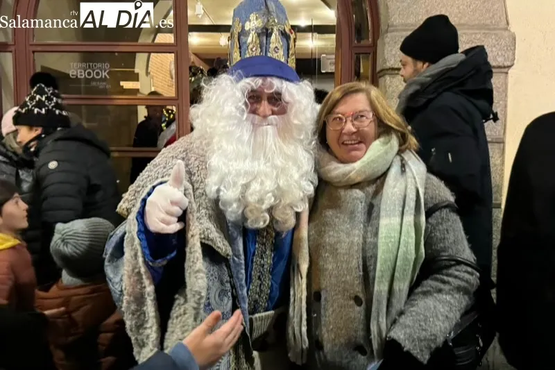 Peñaranda se echaba a las calles para vivir su multitudinaria Cabalgata de Reyes