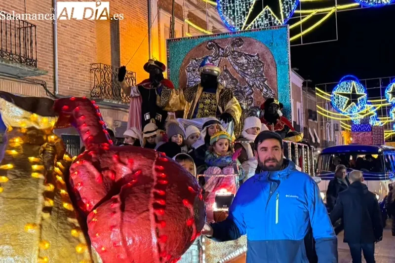 Peñaranda se echaba a las calles para vivir su multitudinaria Cabalgata de Reyes