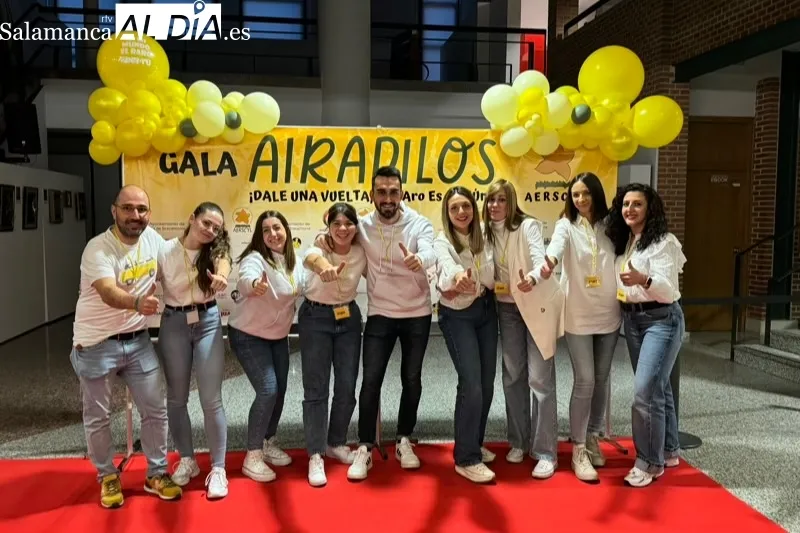Peñaranda se ha volcado este sábado con la gala solidaria en favor de AERSCYL
