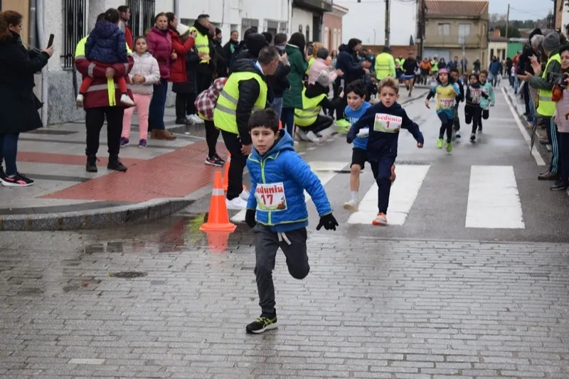 Cantalpino estrenaba este domingo I Cross Popular Campus Pini. Delegación Salmantina de Atletismo 