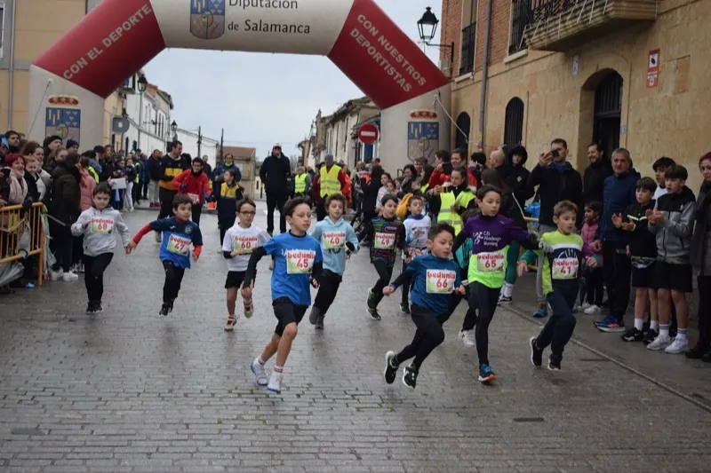 Cantalpino estrenaba este domingo I Cross Popular Campus Pini. Delegación Salmantina de Atletismo 