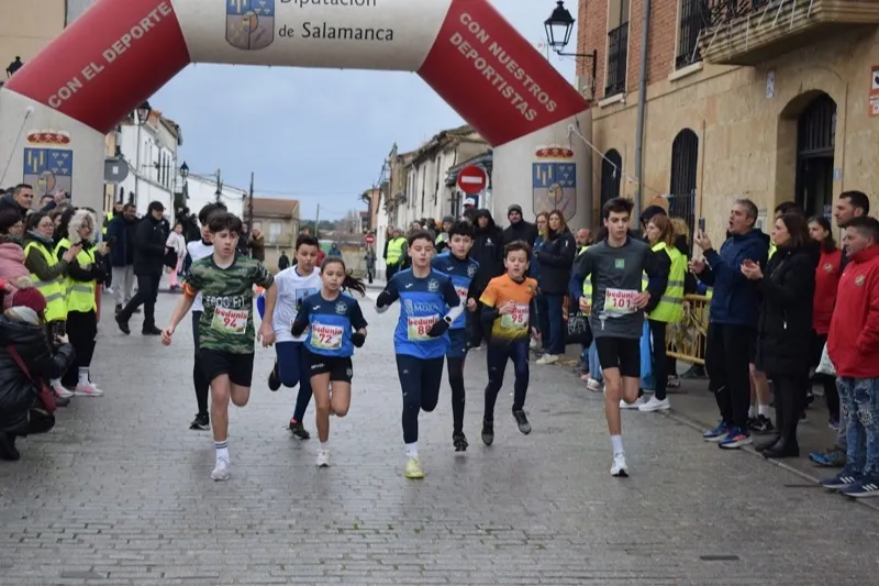 Cantalpino estrenaba este domingo I Cross Popular Campus Pini. Delegación Salmantina de Atletismo 