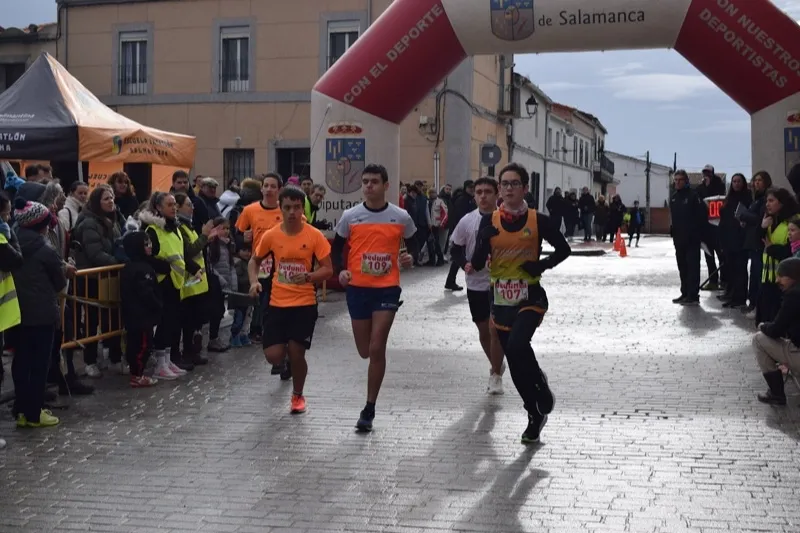 Cantalpino estrenaba este domingo I Cross Popular Campus Pini. Delegación Salmantina de Atletismo 