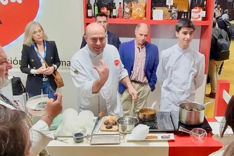 Helio Flores presentaba ‘Carrilleras de pachucho’ en Madrid Fusión. Salamanca en bandeja