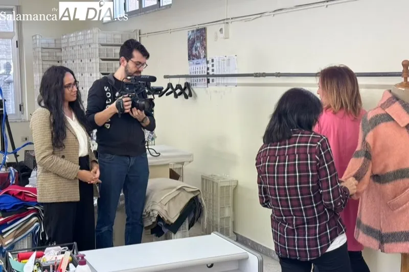 El programa ‘Aquí hay trabajo’ de La 2 de TVE visitaba la cooperativa Macotextil de Macotera
