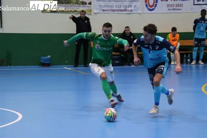 Foto 12 - Reparto de puntos en un partido de locura para el Piensos Dur&aacute;n Albense (4-4)