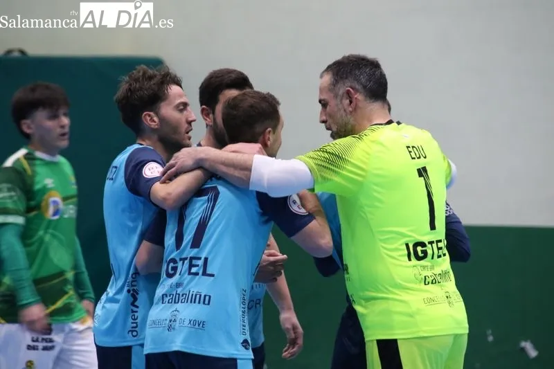 Foto 10 - Reparto de puntos en un partido de locura para el Piensos Dur&aacute;n Albense (4-4)