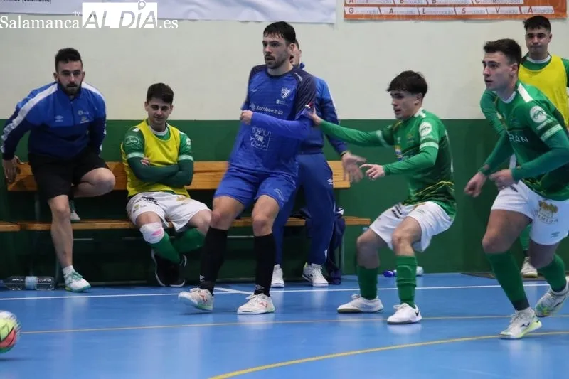 Foto 5 - El Piensos Dur&aacute;n Albense recupera la sonrisa con goles (6-2)