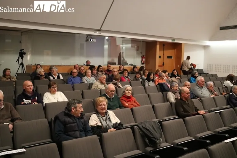 Inauguración del XXXVI Certamen Nacional de Teatro 'Villa de Vitigudino' / CORRAL 