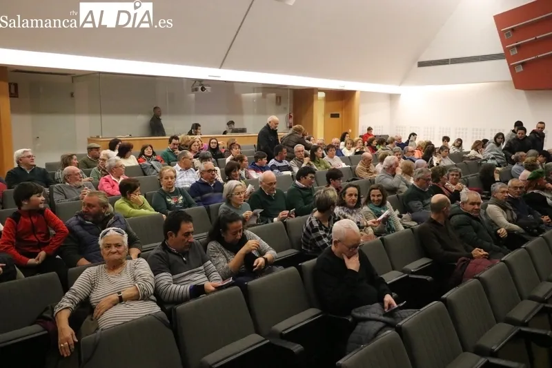 A Rivas el Telón interpretó en Vitigudino 'Lío en Messina' / CORRAL