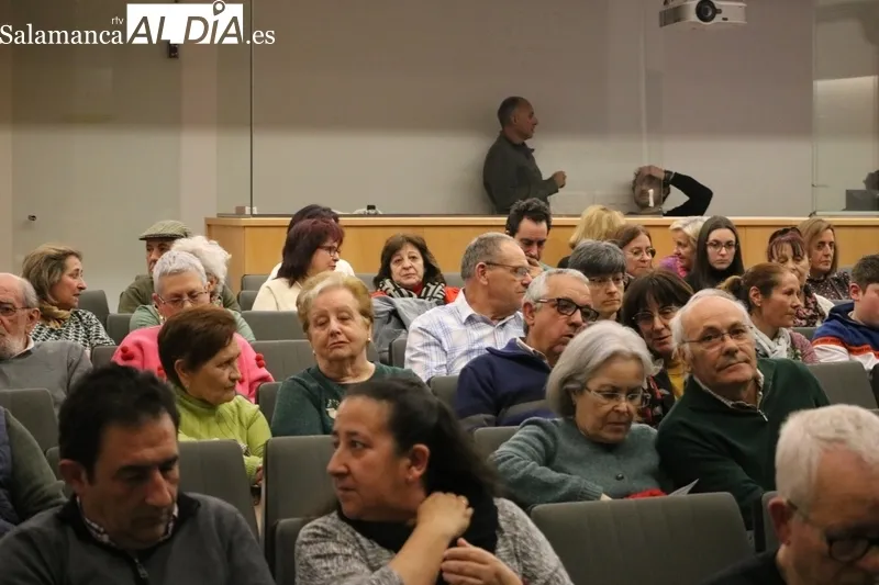A Rivas el Telón interpretó en Vitigudino 'Lío en Messina' / CORRAL