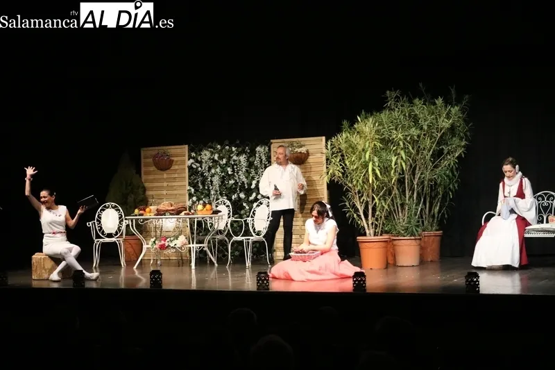 A Rivas el Telón interpretó en Vitigudino 'Lío en Messina' / CORRAL