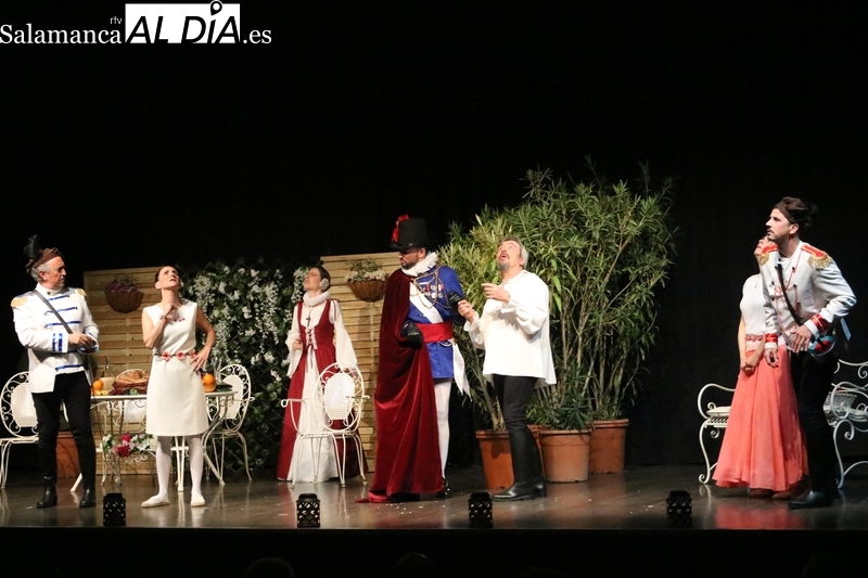 A Rivas el Telón interpretó en Vitigudino 'Lío en Messina' / CORRAL