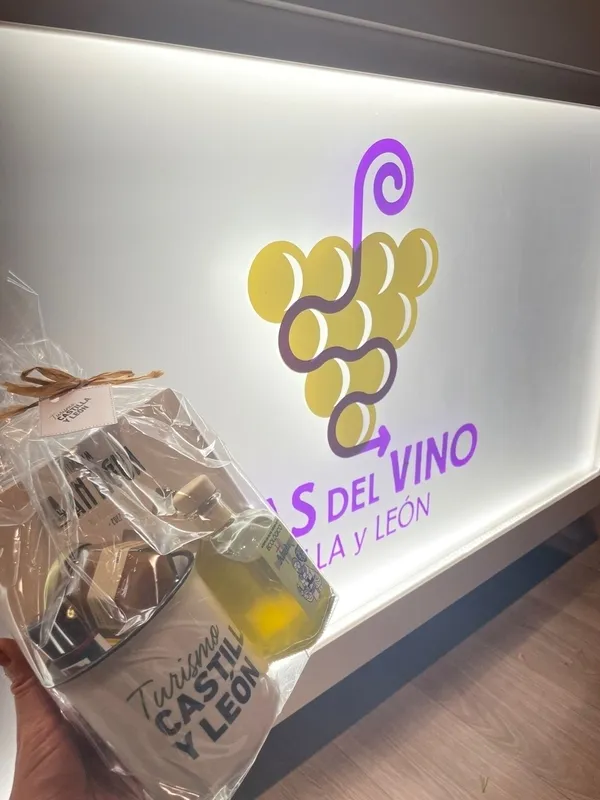 La Ruta del Vino Arribes mostró en Fitur lo que puede aportar la inteligencia artificial a la promoción de sus recursos turísticos  