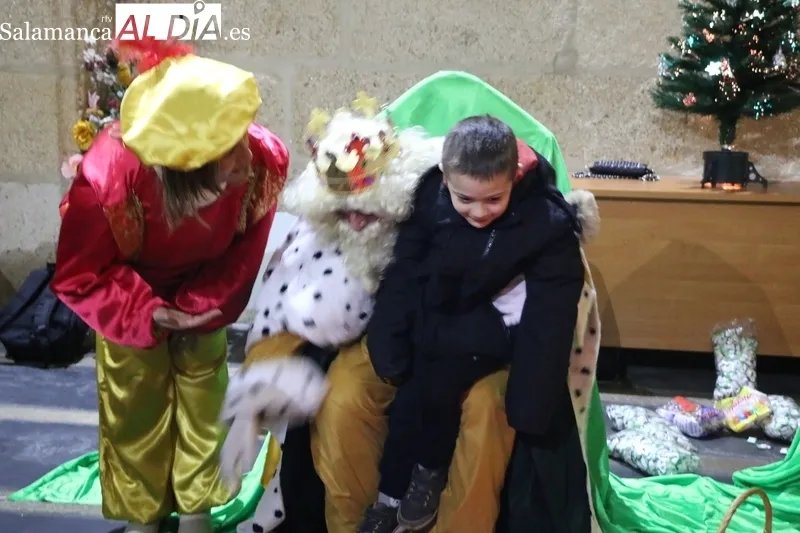 Paso de los Reyes Magos por Aldeadávila de la Ribera  / CORRAL   