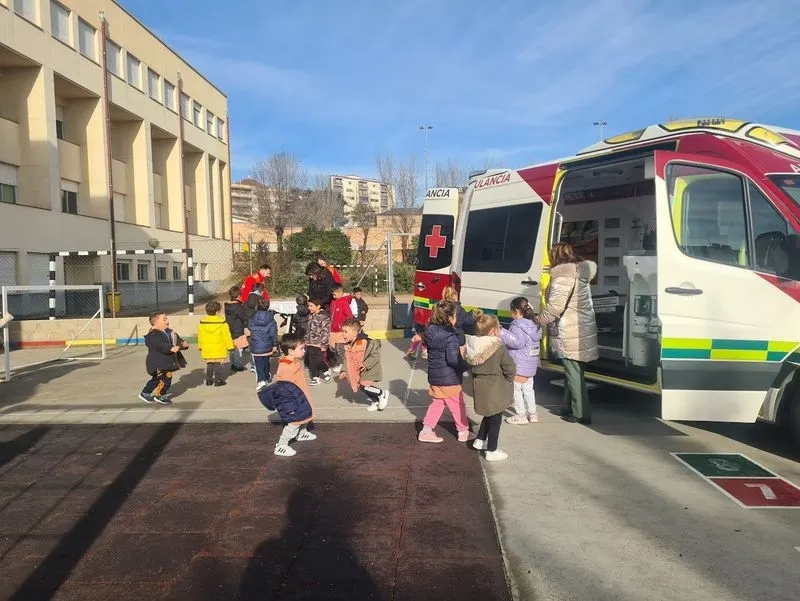 Cruz Roja visita el Colegio Antonio Machado.