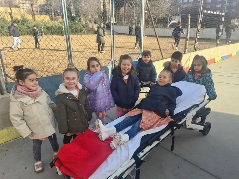 Cruz Roja visita el Colegio Antonio Machado.